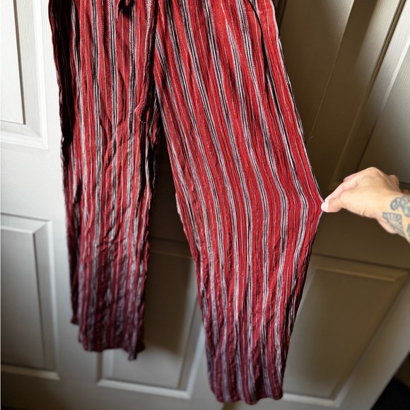 American Eagle Cropped Wide Leg Jumper Romper • Small - Picture 7 of 9